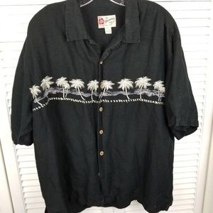 Hilo Hattie Hawaiian embroidered shirt  Size XL